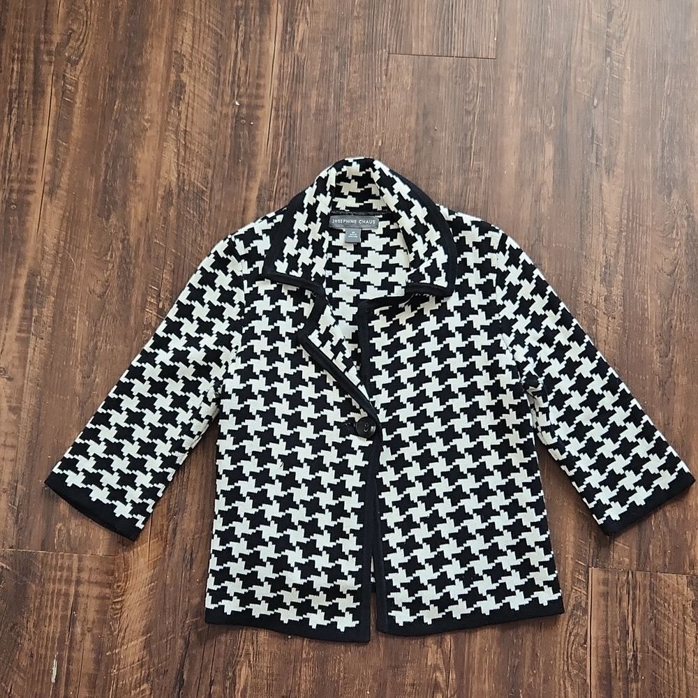 Josephine Chaus jacket size medium